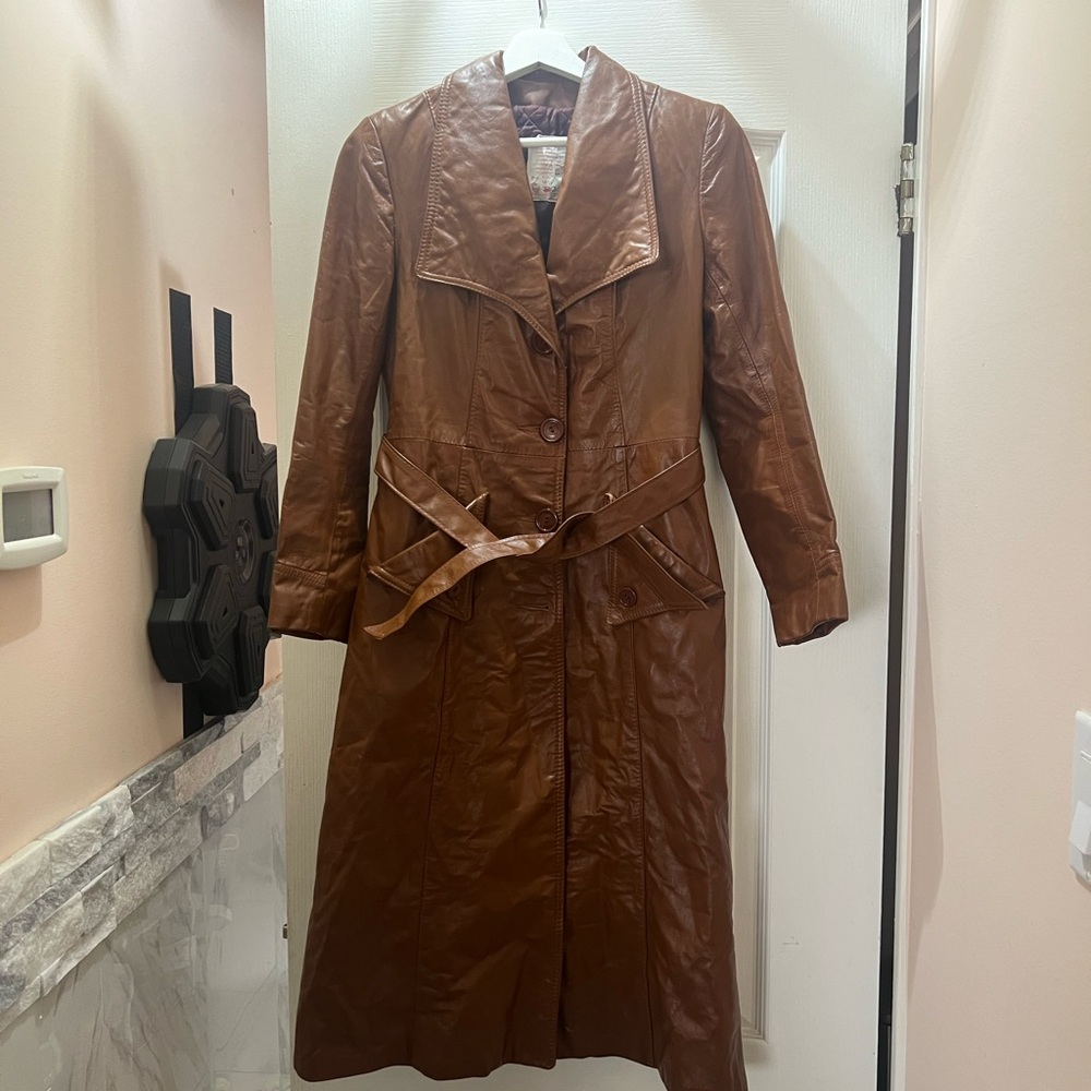 Elegant Tan genuine Leather Trench Coat